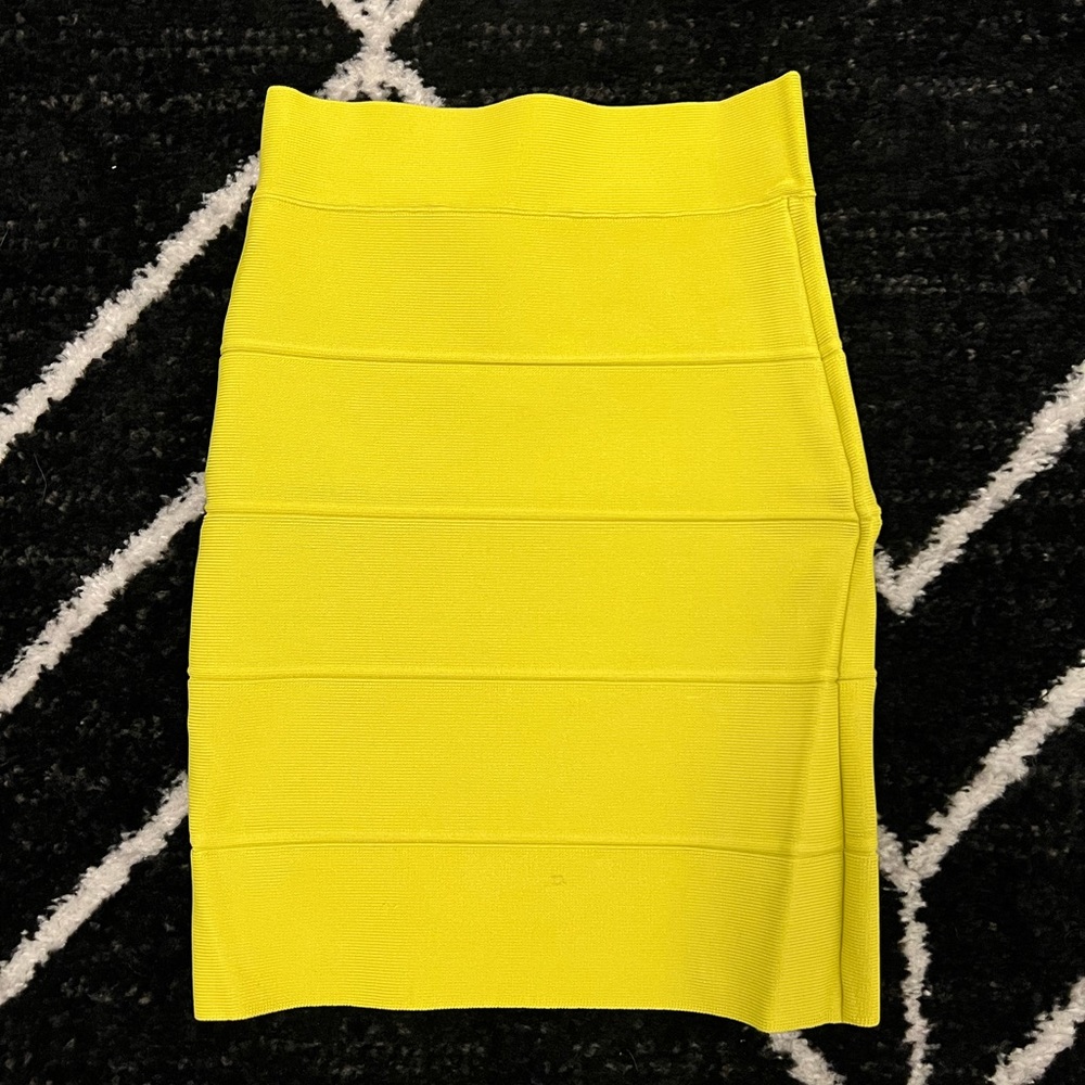 BCBGMAXAZRIA skirt